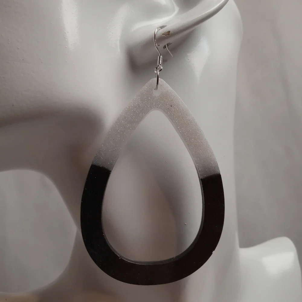 Hand Crafted Black and White Teardrop Earrings
